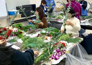 ならやまコープ委員会:クリスマスフラワーアレンジメント講習会