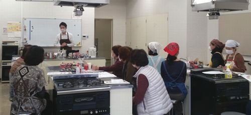 三宅川西コープ委員会:小川珈琲(株)の学習会で美味しいコーヒーの淹れ方を学びました