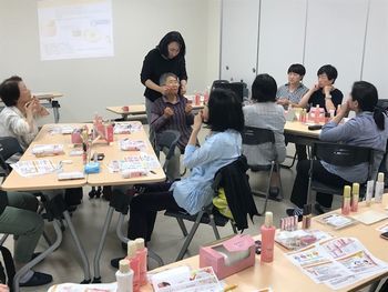 西の京コープ委員会:㈱ナリス化粧品学習会~季節の肌ケアしませんか~