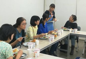 コープネット生駒西：「秋のおすすめ商品試食学習会」を開催しました