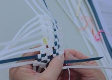 夏休み企画「紙バンドでコースターを作ろう！」を開催しました