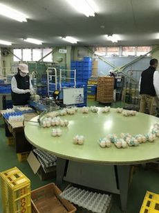 組合員のつどい共催「バスで行く!産直たまごピンクGPセンター見学」を開催しました