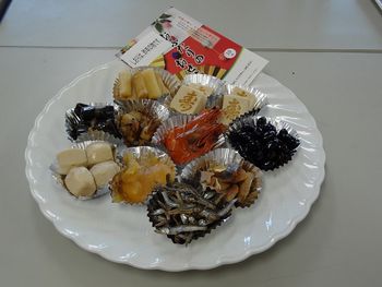 「シルクフラワーアレンジメント&楽しい試食会」を開催しました