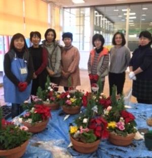 組合員のつどい共催「十津川農園 X’masを楽しむ寄せ植え」を開催しました