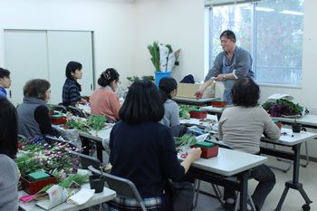 組合員のつどい共催「フラワーアレンジメント＆迎春商品試食会」を開催しました