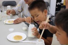 夏休み親子企画「バターを作ってみよう」を開催しました