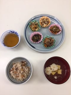 干し野菜の活用術と秋のおすすめ商品の試食学習会を開催しました