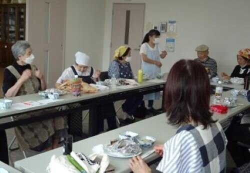 橿原北コープ委員会:食育学習会“魚を使ったホイル焼き”の調理と試食