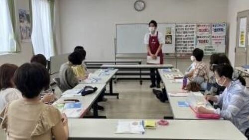 奈良西コープ委員会：（株）ヨコオフーズの学習会「みつせ鶏」の秘密