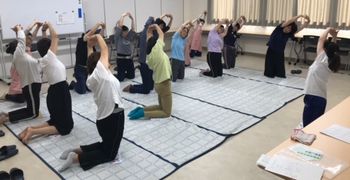 コープネット西の京:組合員のつどい共催「大人の体操+秋のおすすめ商品試食学習会」