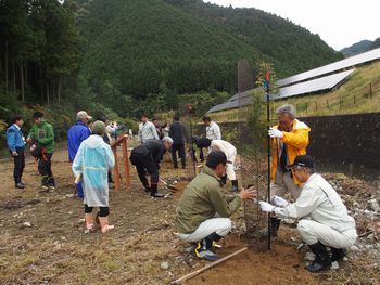 吉野町植樹祭を開催しました