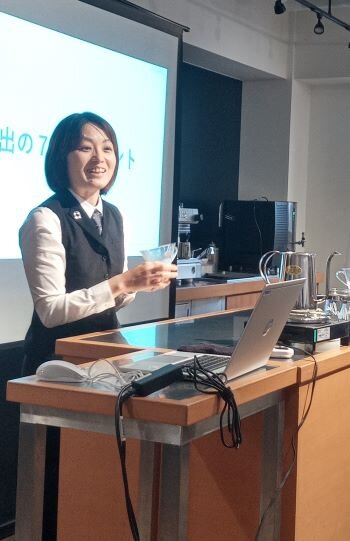 生駒東コープ委員会：小川珈琲(株)本店で美味しいコーヒーの淹れ方学習会