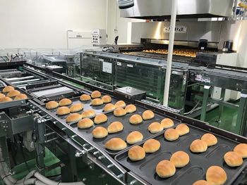 高田東コープ委員会:フローベルのパン工場見学