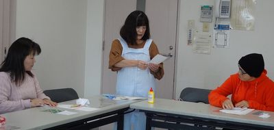 コープネット橿原北:手作り“ポチ袋”と迎春・クリスマス商品試食学習会