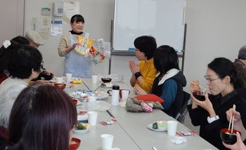 橿原北コープ委員会:和紙で作る“干支の箸置き”と楽しい試食会