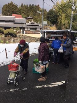 コープあったか便移動店舗4号車が運行を開始