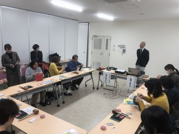 防災・減災学習会「革を使って“防災ポーチ”をつくろう！」を開催しました