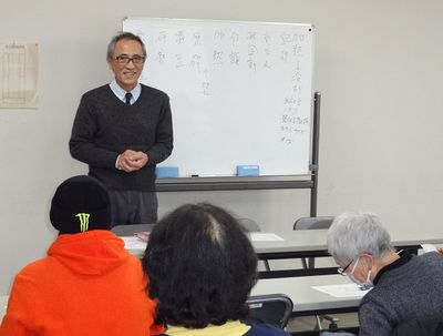 コープネット橿原北:「ならコープ国産かたぁ~い絹」の㈱椿き家の学習会
