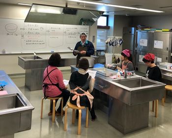 西大和コープ委員会:手作りウインナーde学習会&ランチをしました!