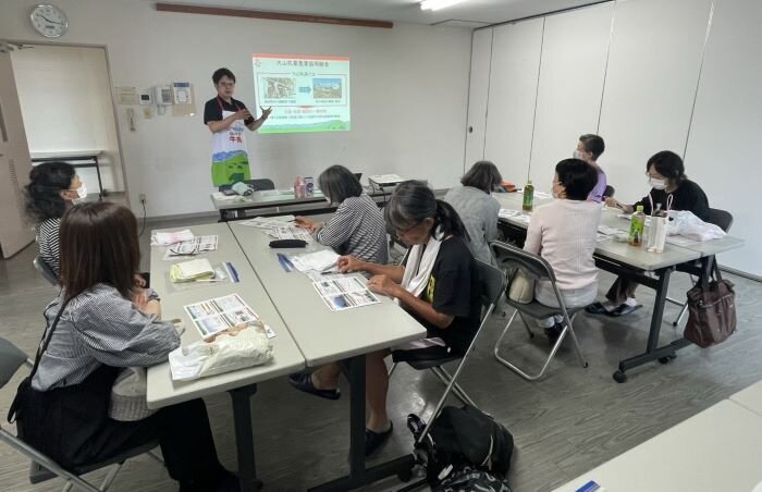 橿原東コープ委員会:大山乳業農業協同組合の学習会 “アイスクリーム作り”も体験