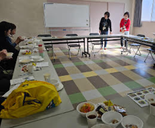 斑鳩・安堵コープ委員会：商品試食学習会“ならっぴキッチンカー”初登場