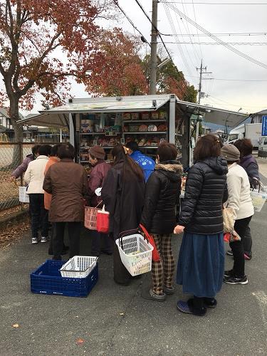 コープあったか便移動店舗3号車が運行を開始しました