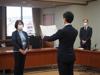 天理市からウクライナ難民受け入れ協力企業として感謝状をいただきました