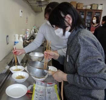 橿原北コープ委員会：温まる！ラーメンやうどんの（株）ニッキーフーズ学習会