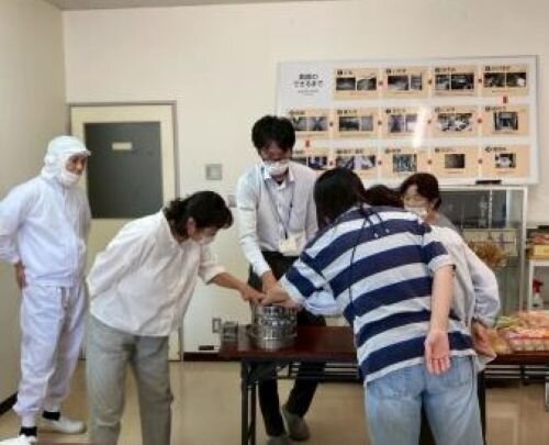 高田コープ委員会:巽製粉㈱のパン工場(桜井市)を見学しました