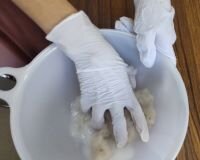 西大和コープ委員会:(株)若草食品の工場見学とこんにゃく作り体験