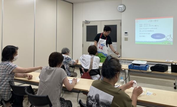 広陵コープ委員会:大山乳業農業協同組合の学習会“バター作り体験”もしました