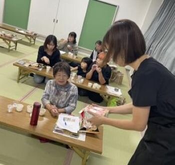 王寺コープ委員会：組合員のつどいとレトルト食品・飲用酢の学習会