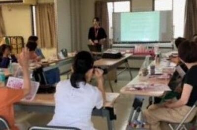生駒北コープ委員会:(株)ナリス化粧品の学習会 スキンケアの大切さを学びました