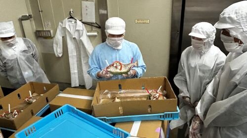 西大和コープ委員会:㈱川喜と大醤㈱の工場を見学しました
