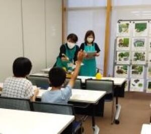 田原本コープ委員会：夏休み親子企画 食育サポーターによる“大和野菜”の学習会