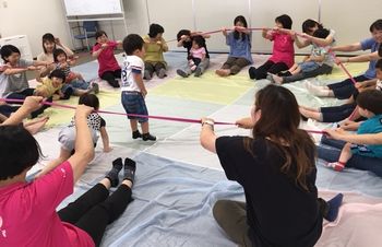 大宮コープ委員会:親子であそぼう♪楽しくミュージックケア♪