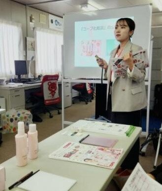 高田東コープ委員会:組合員のつどいと(株)ナリス化粧品の学習会