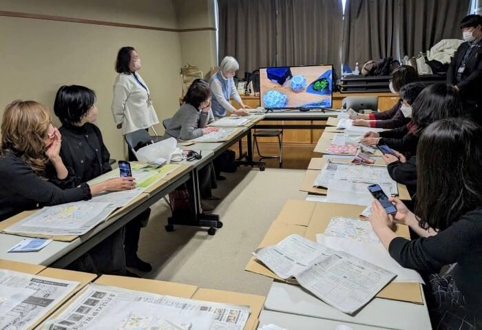 郡山東コープ委員会：“蜜ろうラップ”作りと紙芝居で環境の学習会　