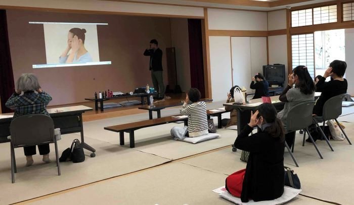 西大和コープ委員会：組合員のつどい　サンスター㈱の「ヘアケア＆美肌」学習会