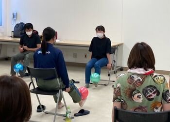 高田東コープ委員会:理学療法士による“ボールを使ったエクササイズ”