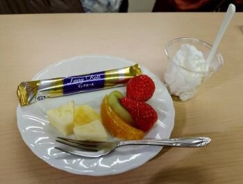 西大寺コープ委員会：牛乳の学習会　アイスクリーム作りも体験しました