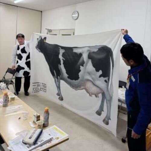 高田東コープ委員会：組合員のつどいと牛乳の学習とバター作り体験