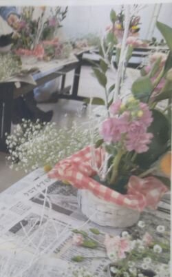 奈良西コープ委員会:フラワーアレンジメント講習会~ステキな作品ができました~