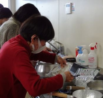 橿原北コープ委員会：温まる！ラーメンやうどんの（株）ニッキーフーズ学習会