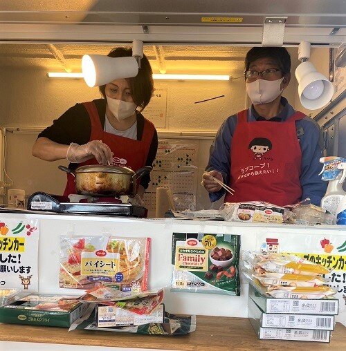 香芝西コープ委員会：キッチンカー de 試食しよう‼パエリアとえびフライ