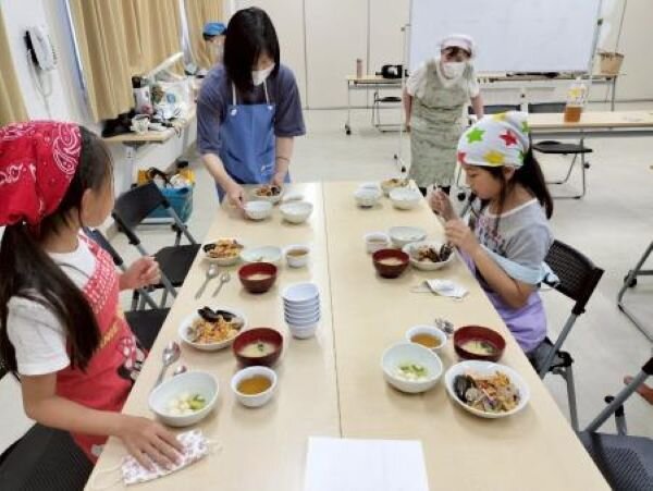 葛城コープ委員会: 夏休み企画 “親子料理教室” 4つの料理を作りました