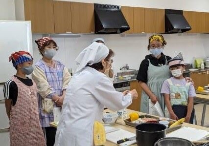葛城コープ委員会:夏休み親子料理教室!季節の野菜で作りました