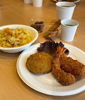 香芝西コープ委員会：キッチンカー de 試食しよう‼パエリアとえびフライ