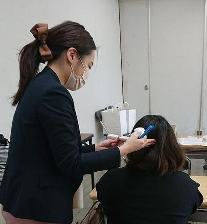 生駒北コープ委員会:㈱クラブコスメチックス学習会“ハンドマッサージ”“眉メイク”