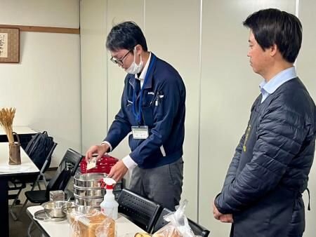 大宮コープ委員会:組合員のつどいと巽製粉(株)フローベルのパンの学習会